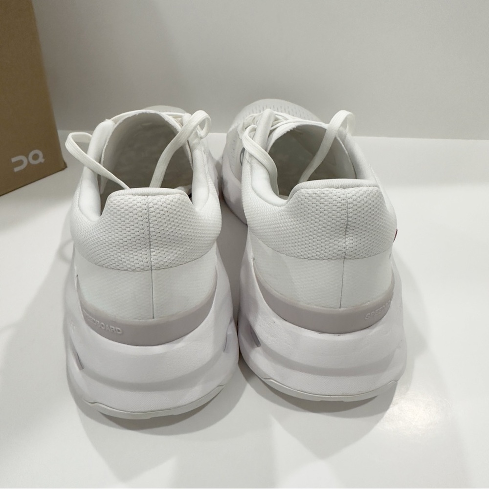 On Running Cloudpulse Men’s Shoes - Picture 4 of 9
